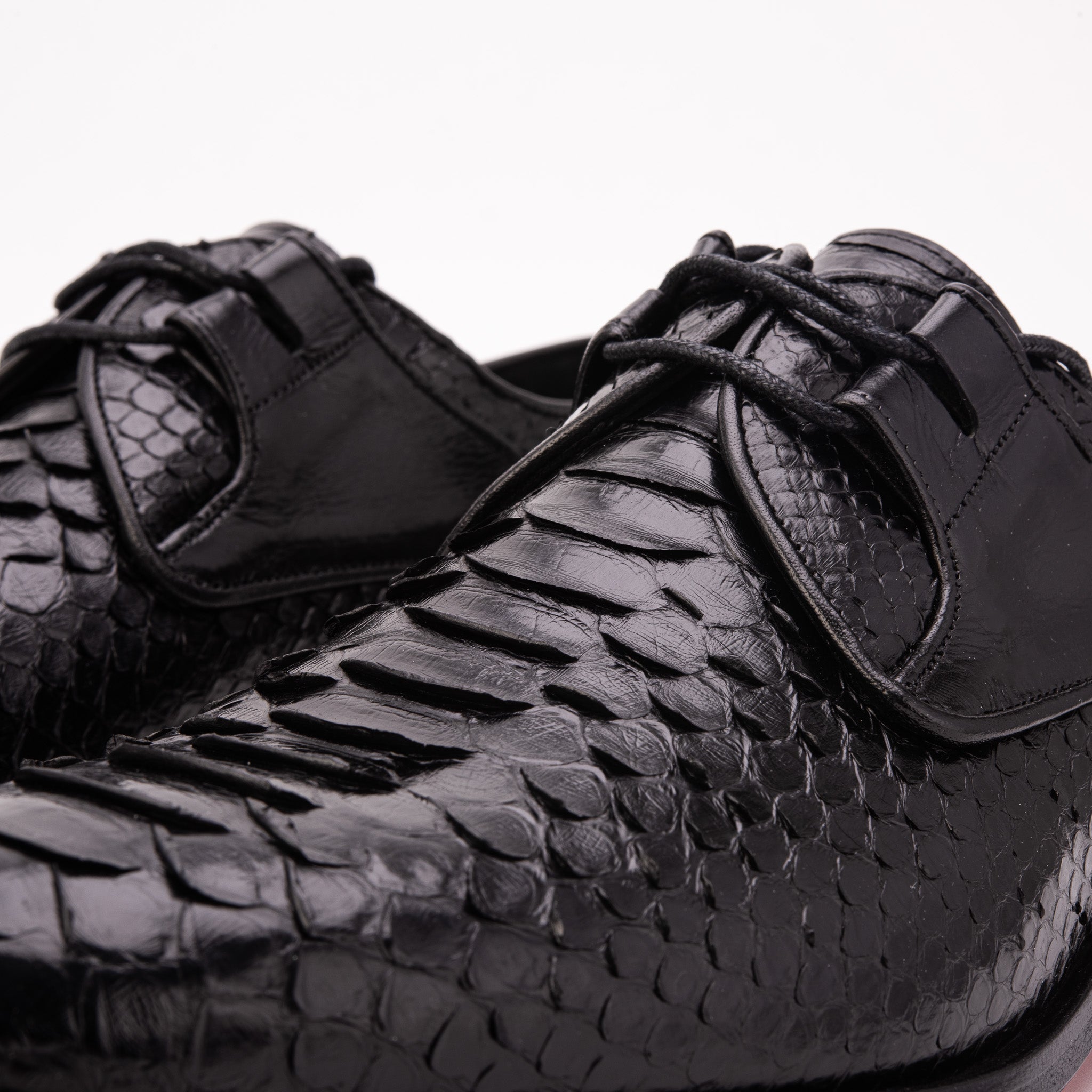 The Valmont Black Python Leather Derby Shoe - Vinci Leather