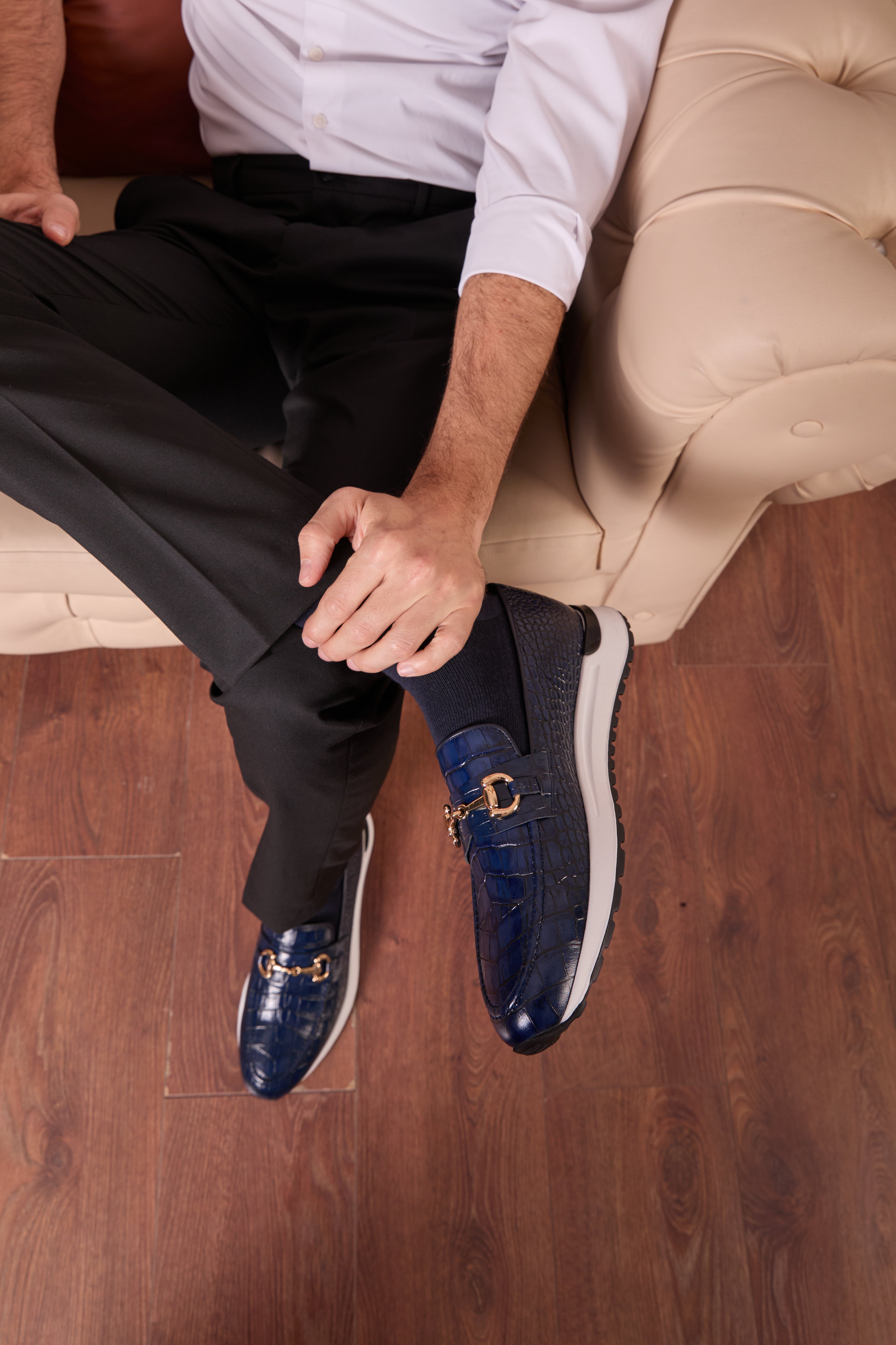 The Padova Navy Blue Leather Sneaker - Vinci Leather