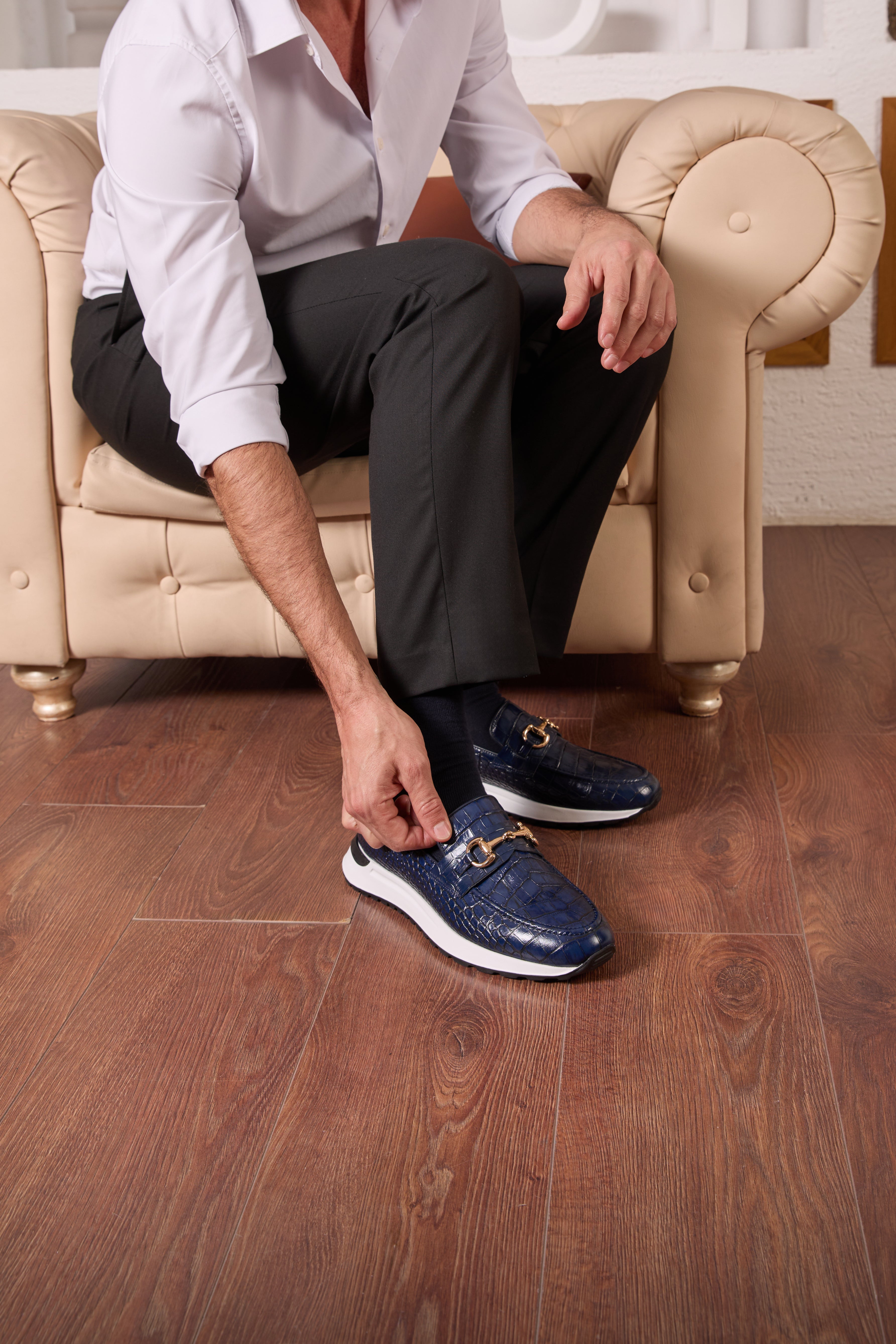 The Padova Navy Blue Leather Sneaker - Vinci Leather