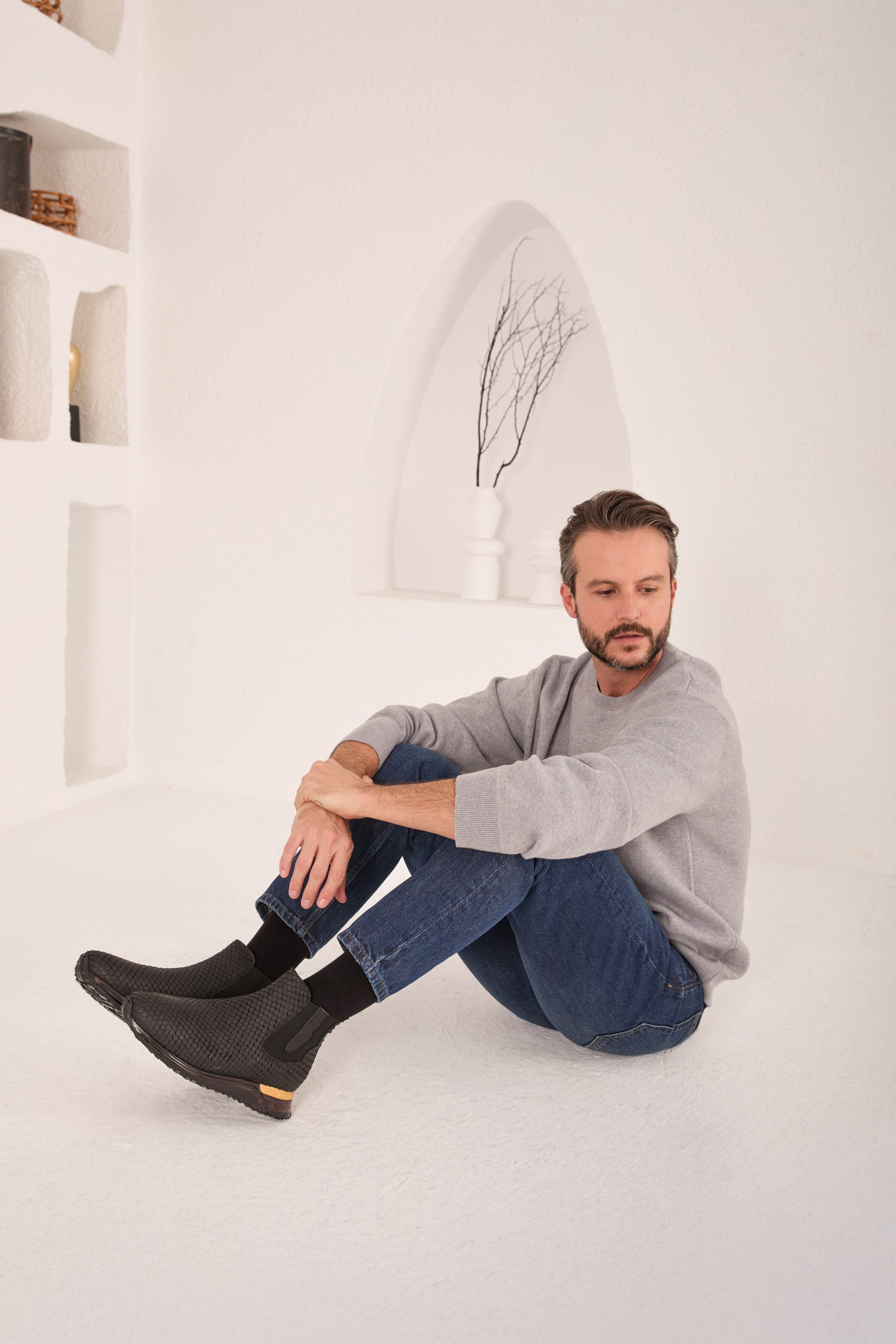 The Panther Black Leather Chelsea Boot - Vinci Leather