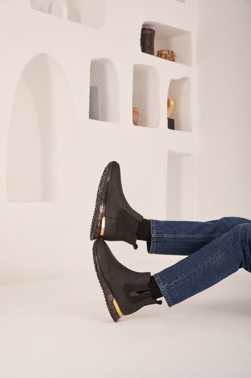 The Panther Black Leather Chelsea Boot - Vinci Leather