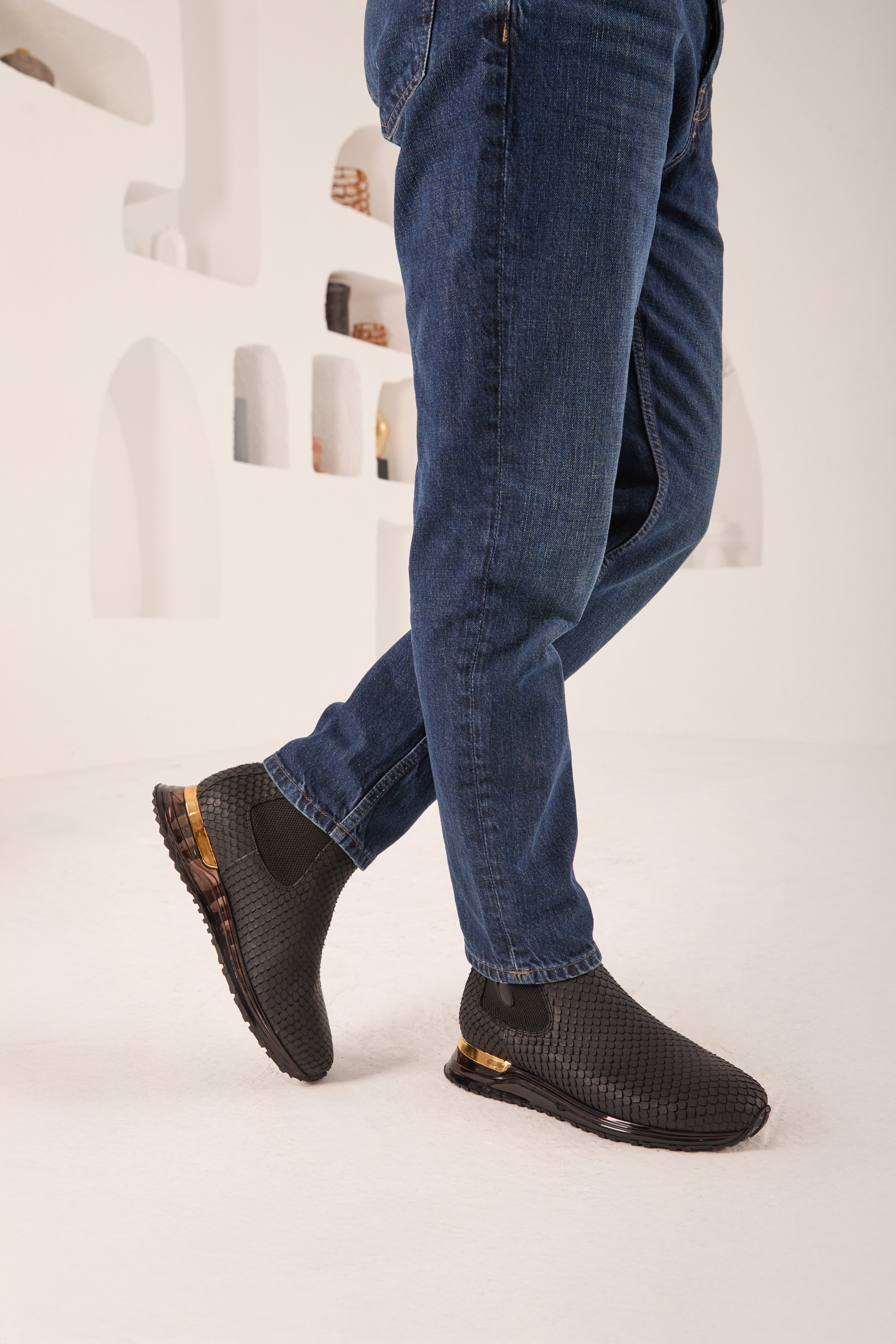 The Panther Black Leather Chelsea Boot - Vinci Leather