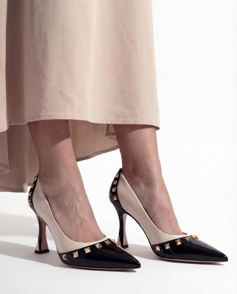 The Bella Vita Studded Beige Black Leather Pump Shoe - Vinci Leather