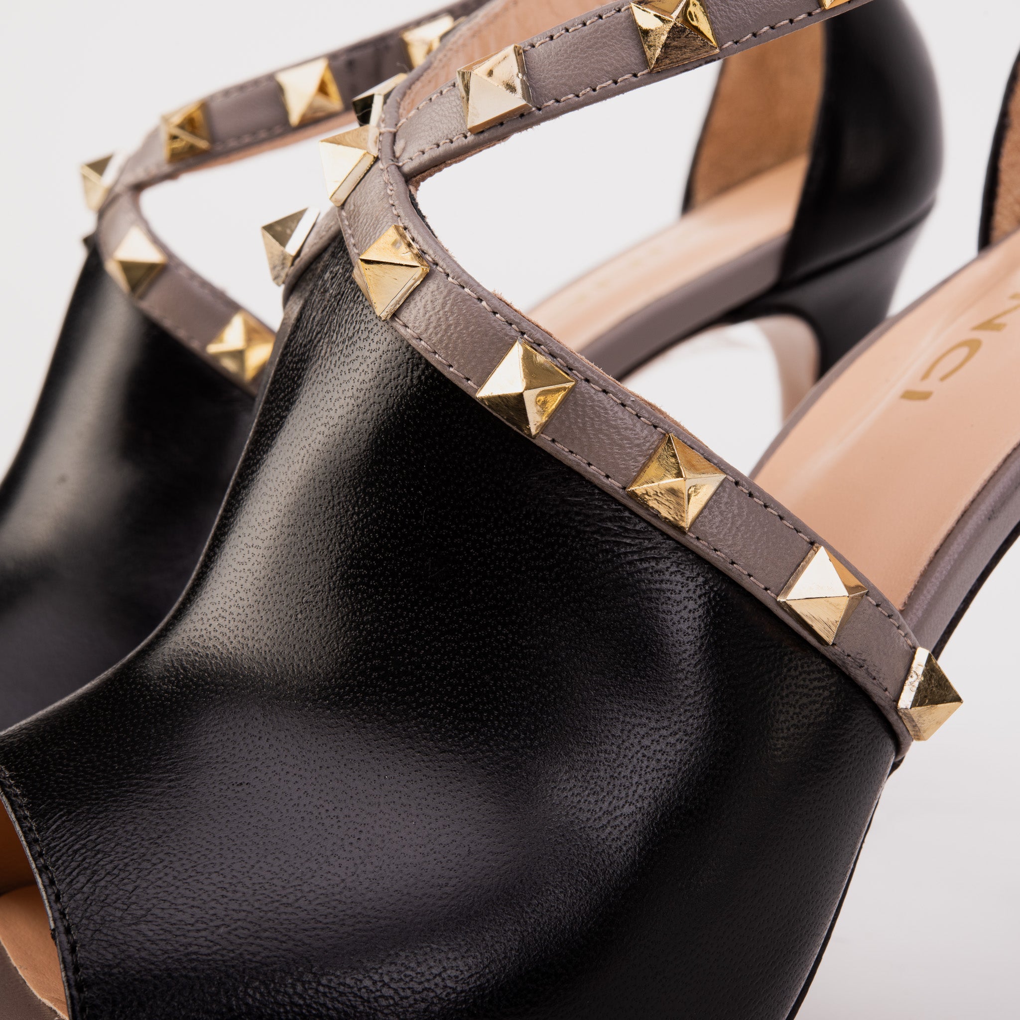 The Ribnica Black Leather Ankle Strap Sandal - Vinci Leather