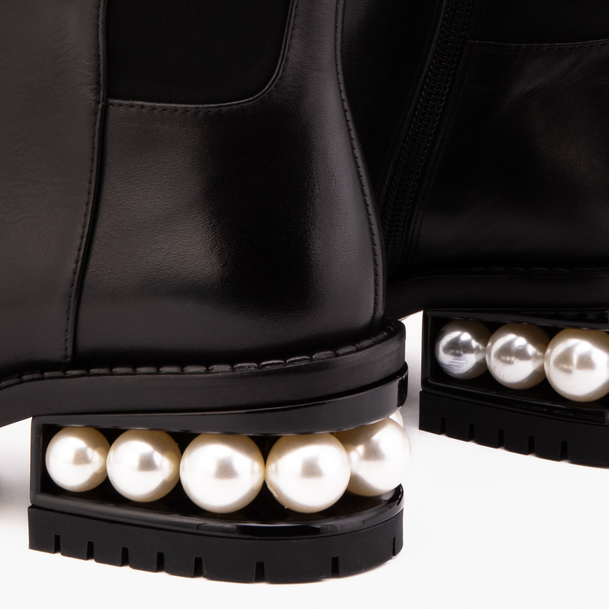 The Valeria Pearl Heel Knee-High Black Leather Boot - Vinci Leather