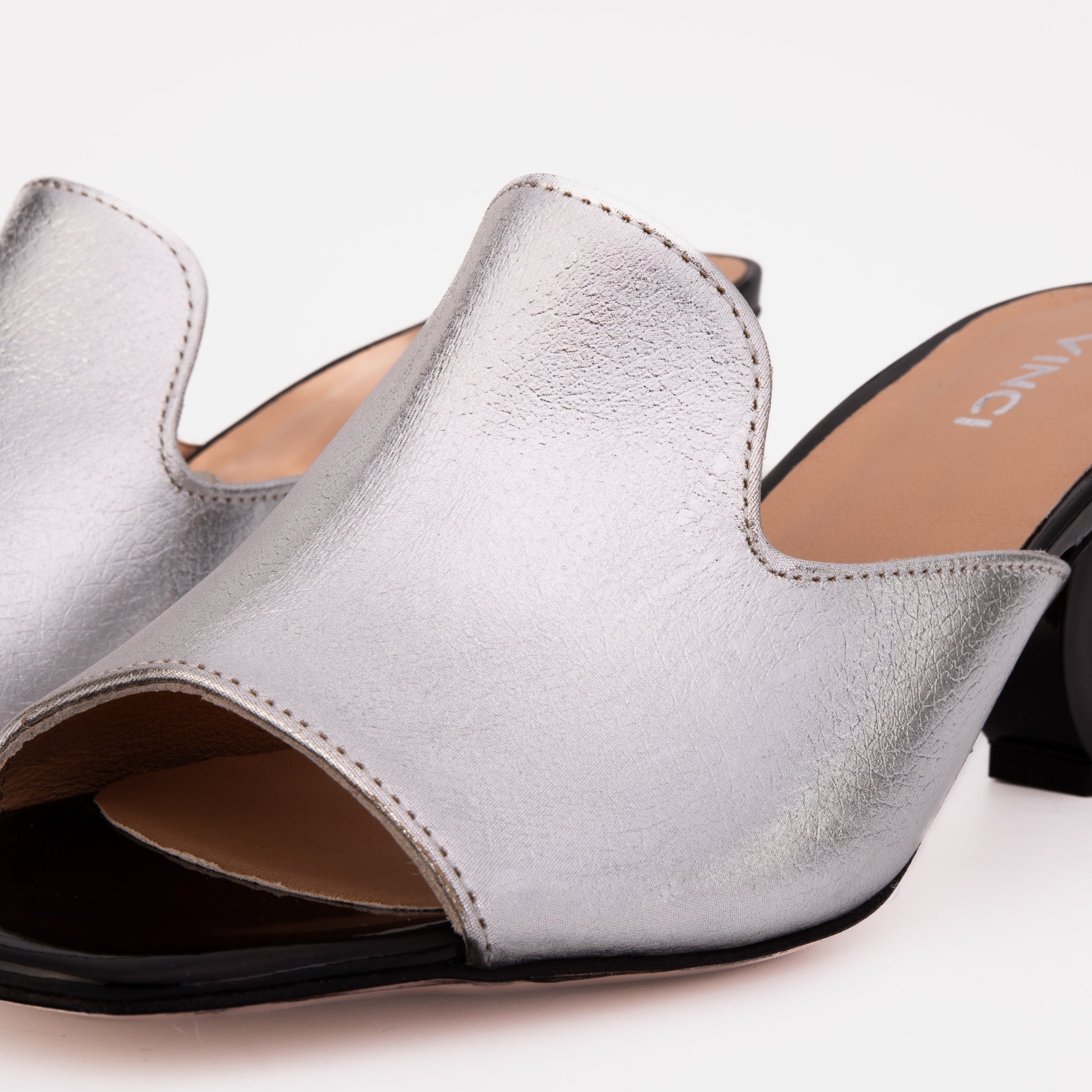The Tory Silver Leather Sandal - Vinci Leather