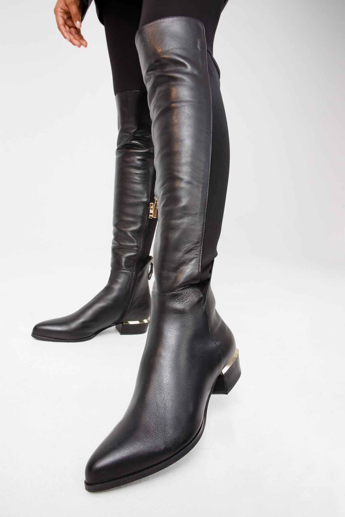 The Fairoks Black Leather Pointy Toe Knee High Boot - Vinci Leather
