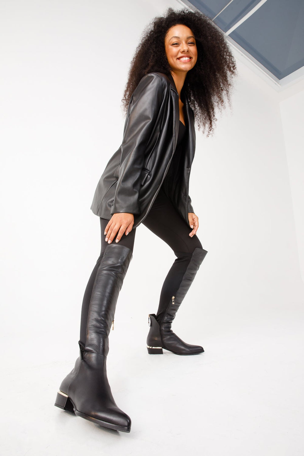 The Fairoks Black Leather Pointy Toe Knee High Boot - Vinci Leather