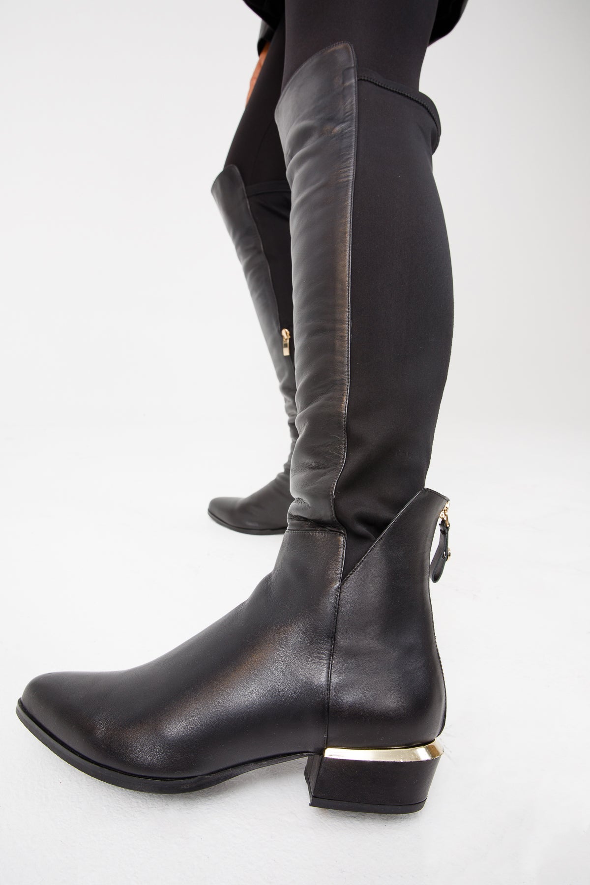 The Fairoks Black Leather Pointy Toe Knee High Boot - Vinci Leather