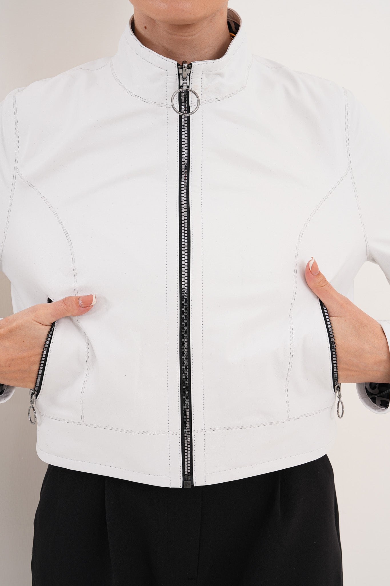 The Elvaris Reversible White Leather Jacket - Vinci Leather