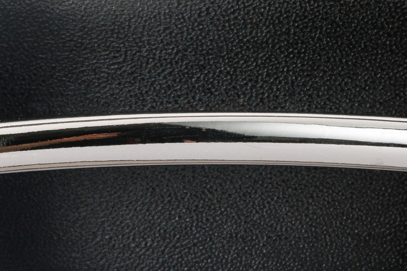 The Neiva Black\/White Leather Belt - Vinci Leather