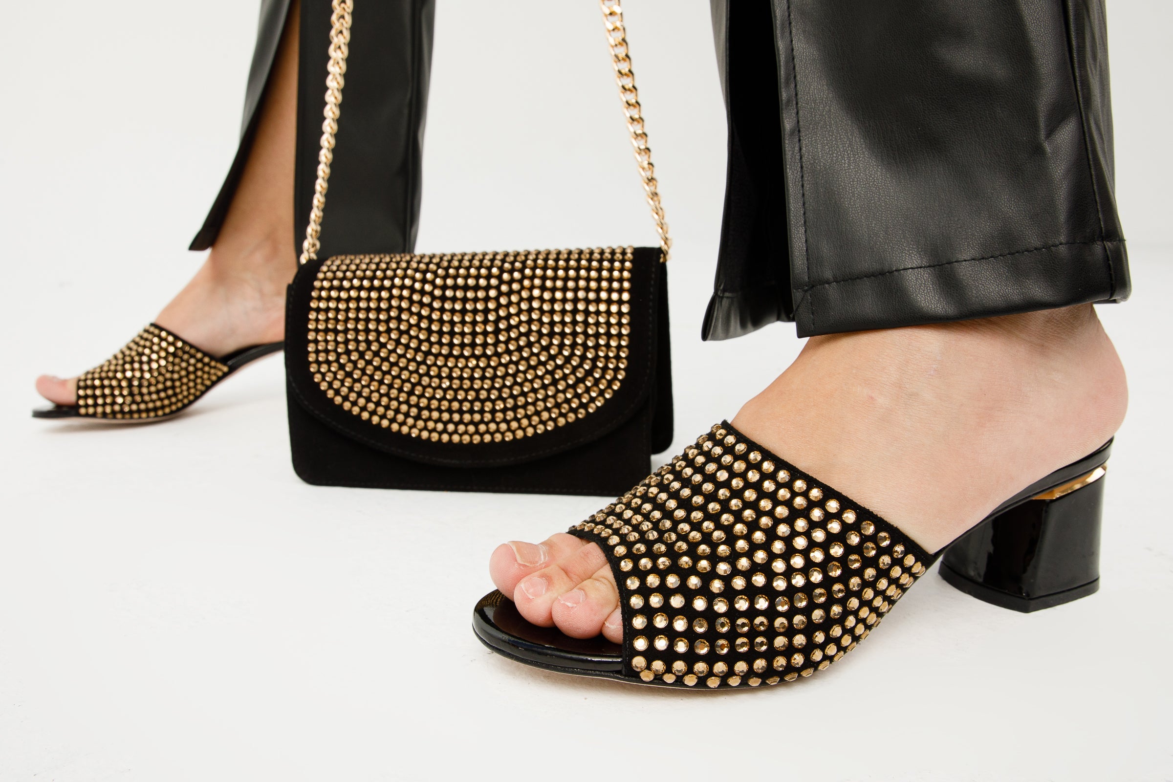 The Ailano Gold Glitter Leather Sandal - Vinci Leather