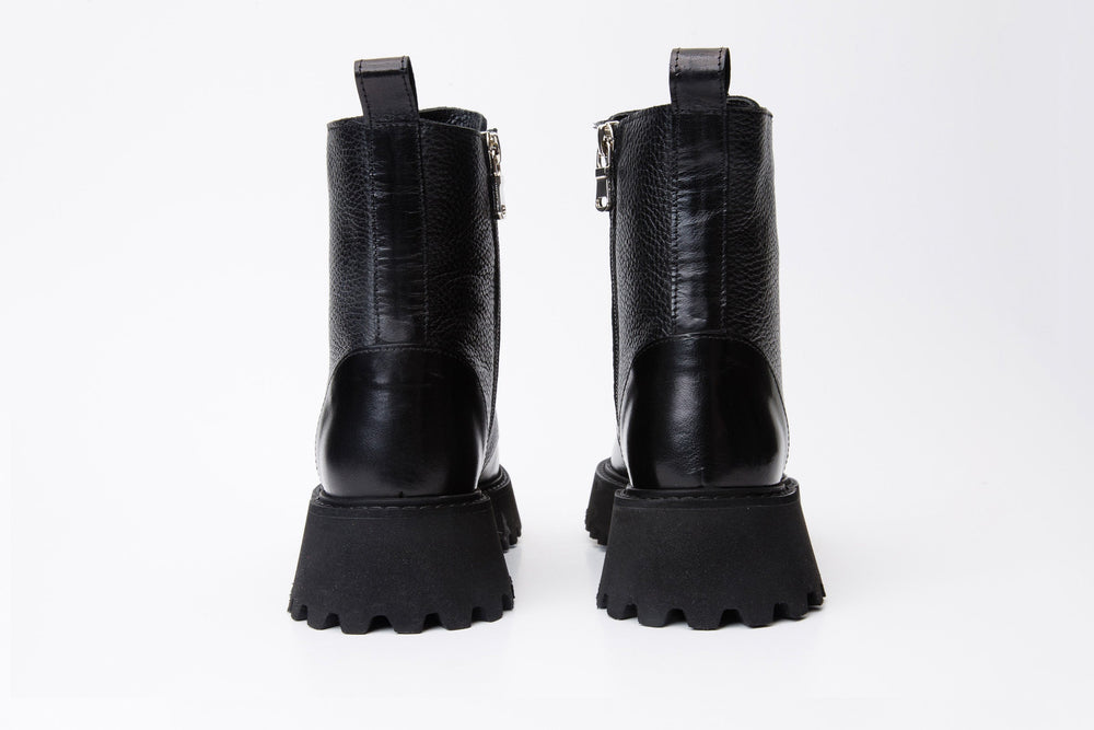 The Yildiz Black Leather Lace-Up Ankle  Boot With a Side Zipper - Vinci Leather