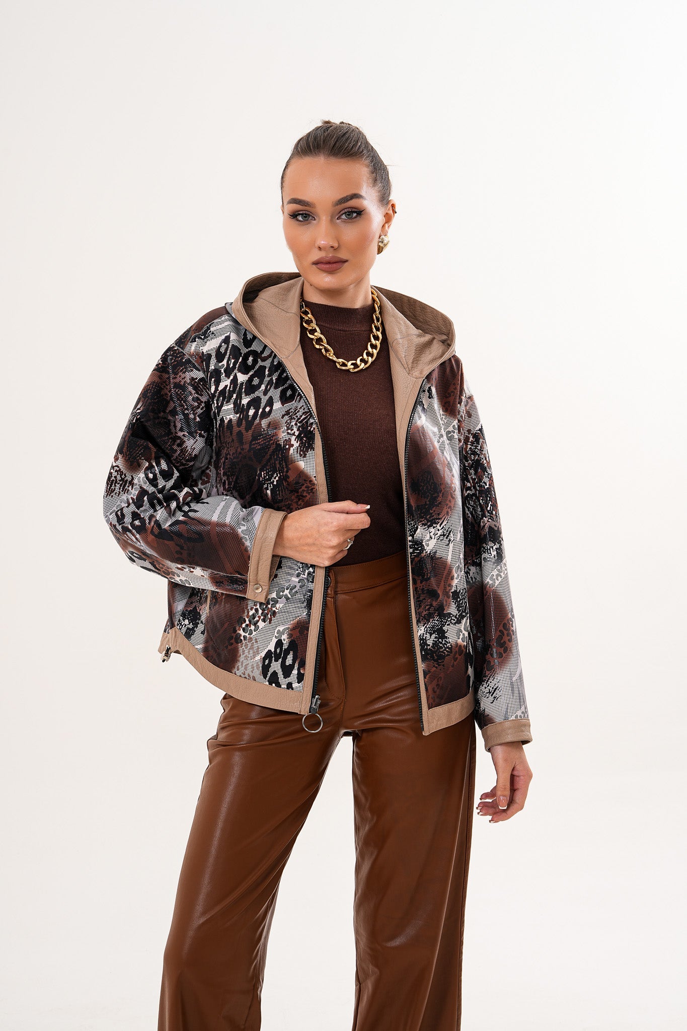 The Calyra Reversible Leather Jacket – Taupe - Vinci Leather