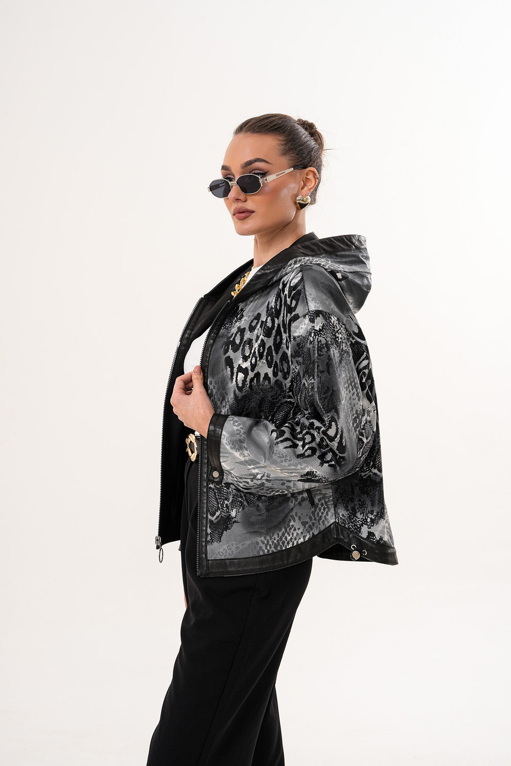 The Calyra Reversible Leather Jacket – Black - Vinci Leather