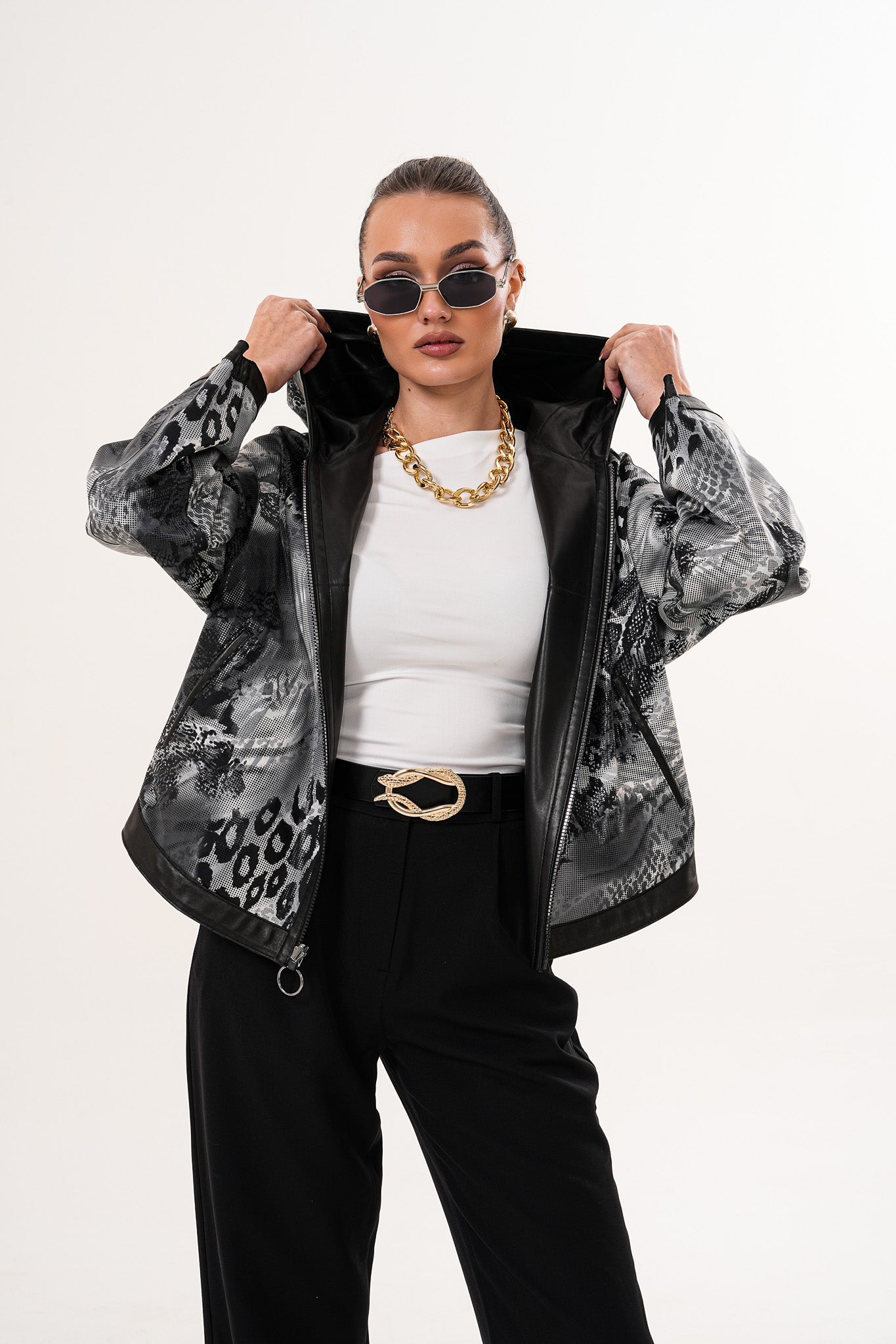The Calyra Reversible Leather Jacket – Black - Vinci Leather