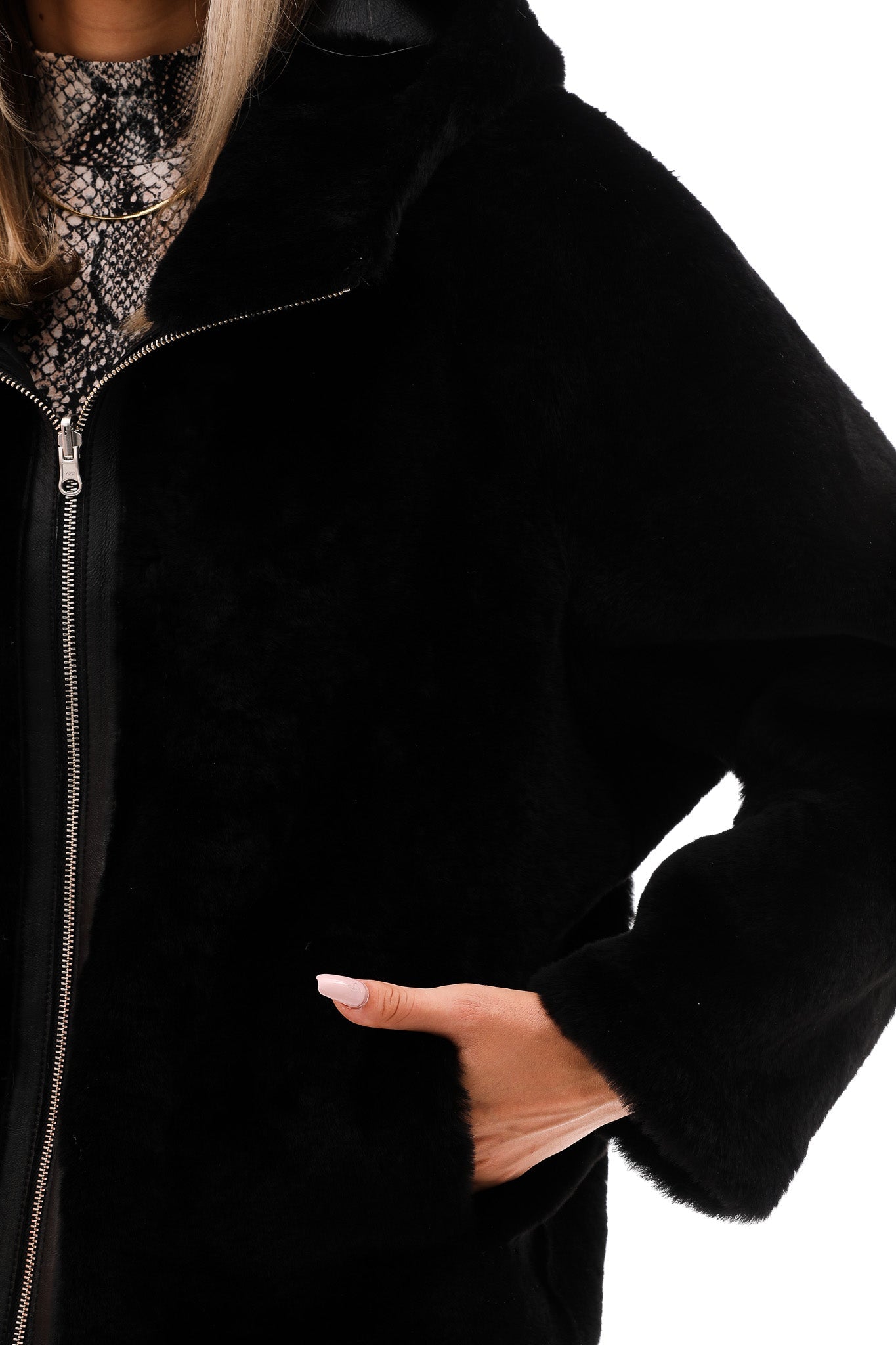 The Noxara Reversible Black Leather Jacket - Vinci Leather