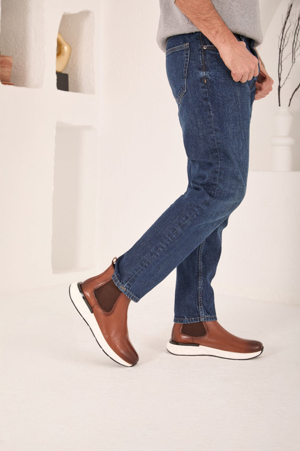 The Apex Tan Leather Chealsea Boot - Vinci Leather