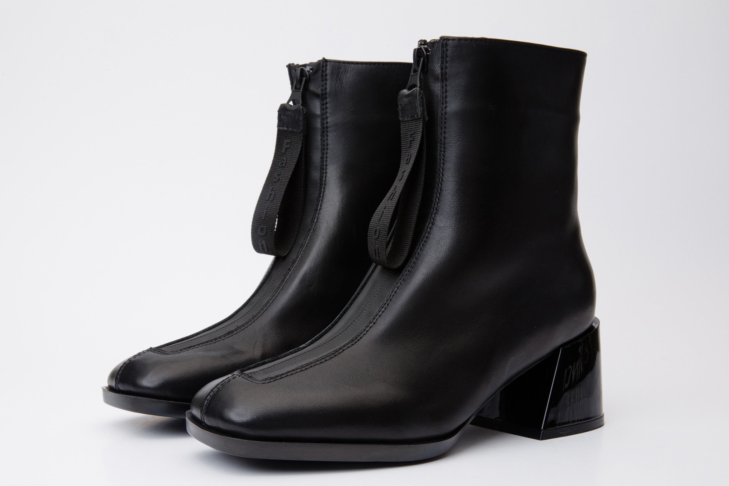 The Tackle Black Leather Block Heel Boot - Vinci Leather
