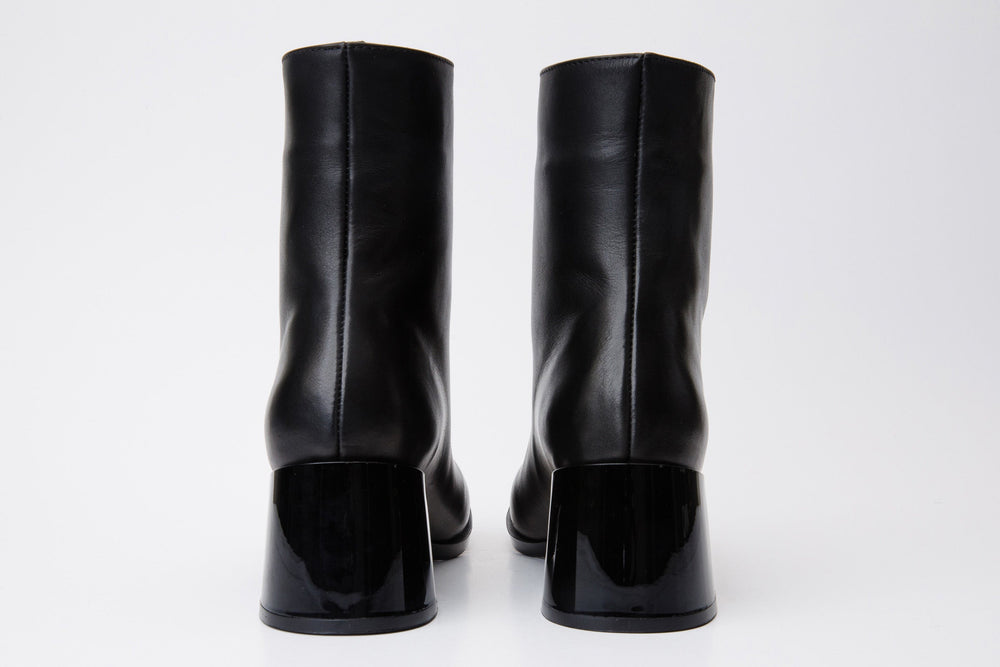 The Tackle Black Leather Block Heel Boot - Vinci Leather