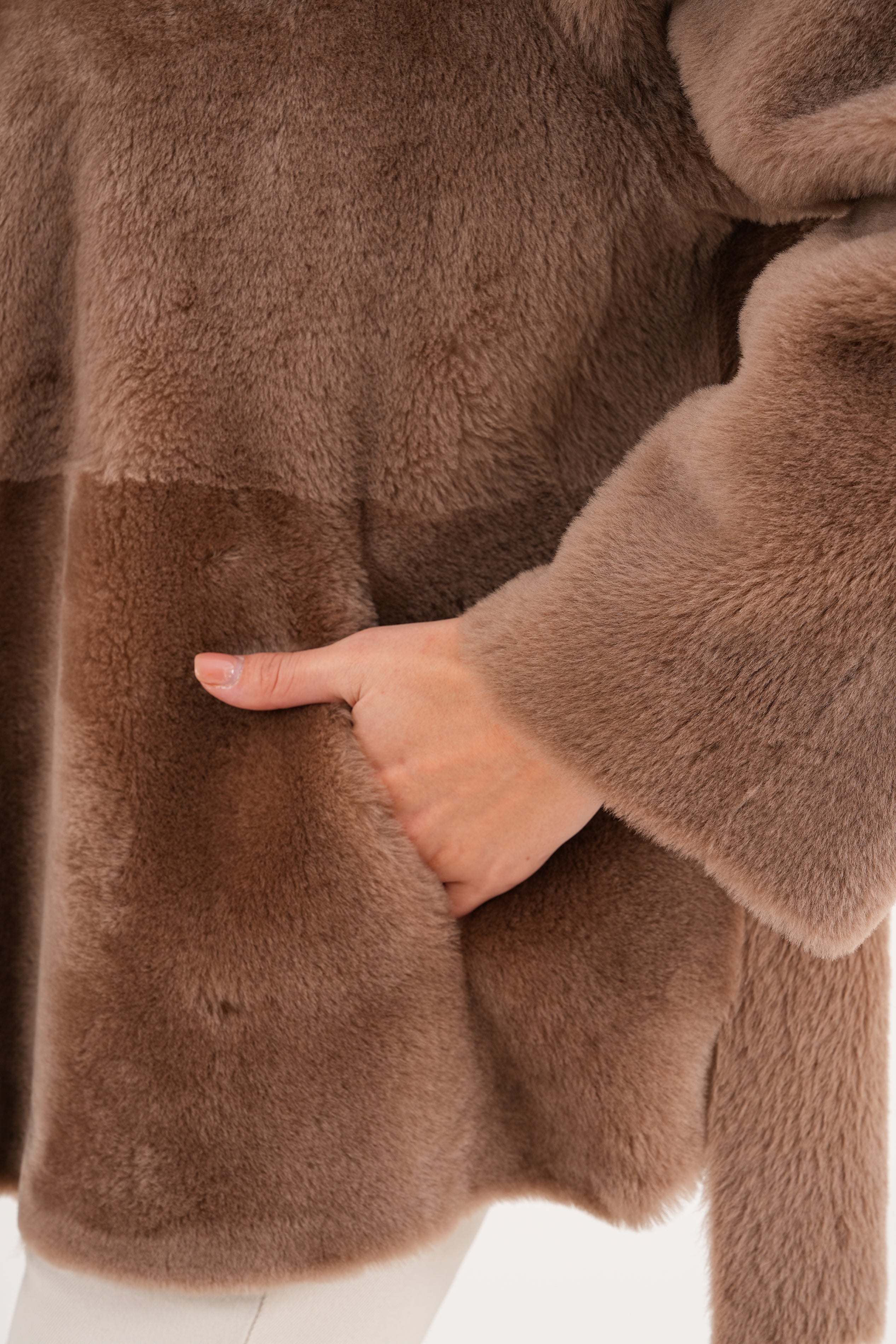 The Belluna Camel Reversible Shearling Jacket - Vinci Leather