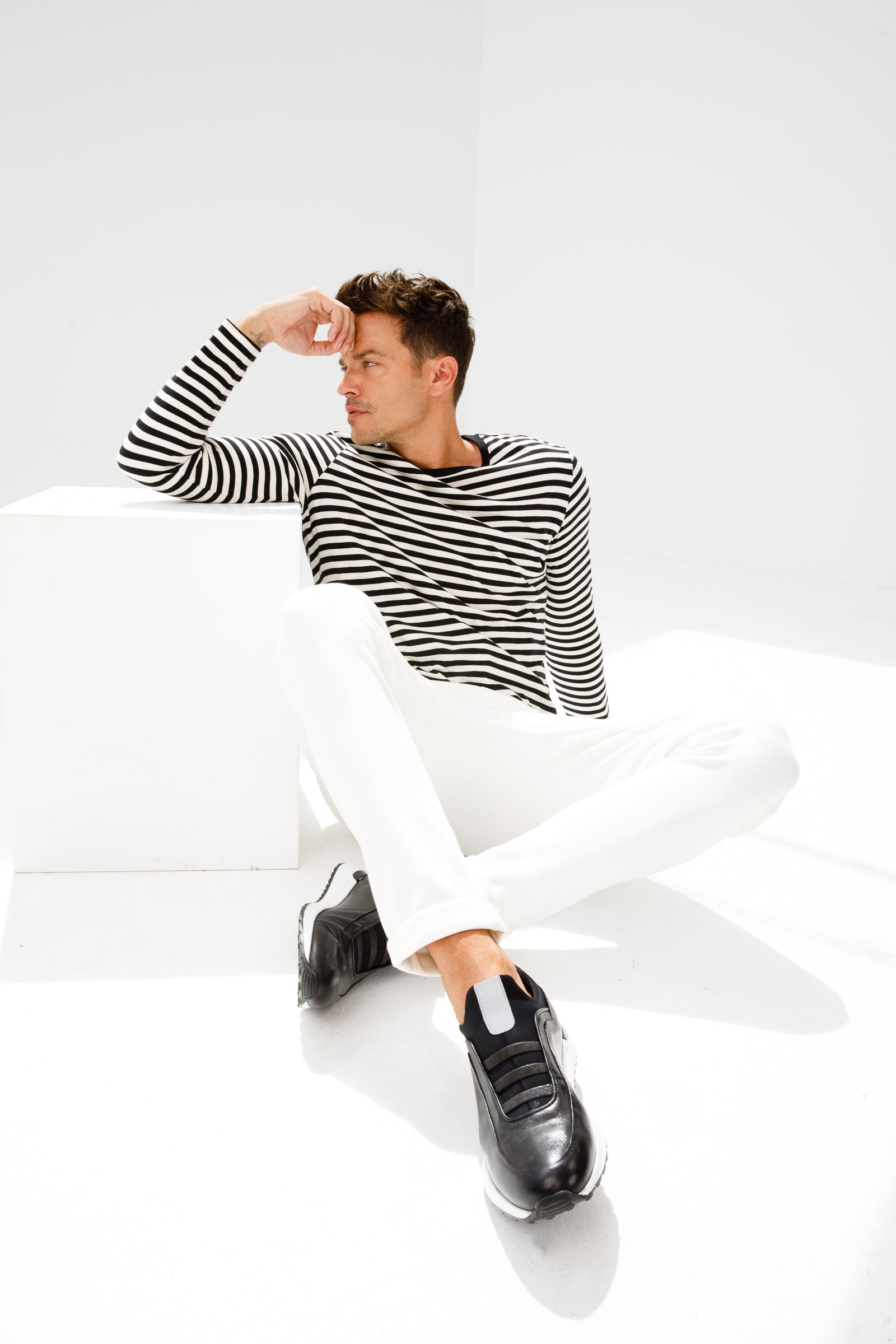 The Sonoma Black Leather Sneaker - Vinci Leather