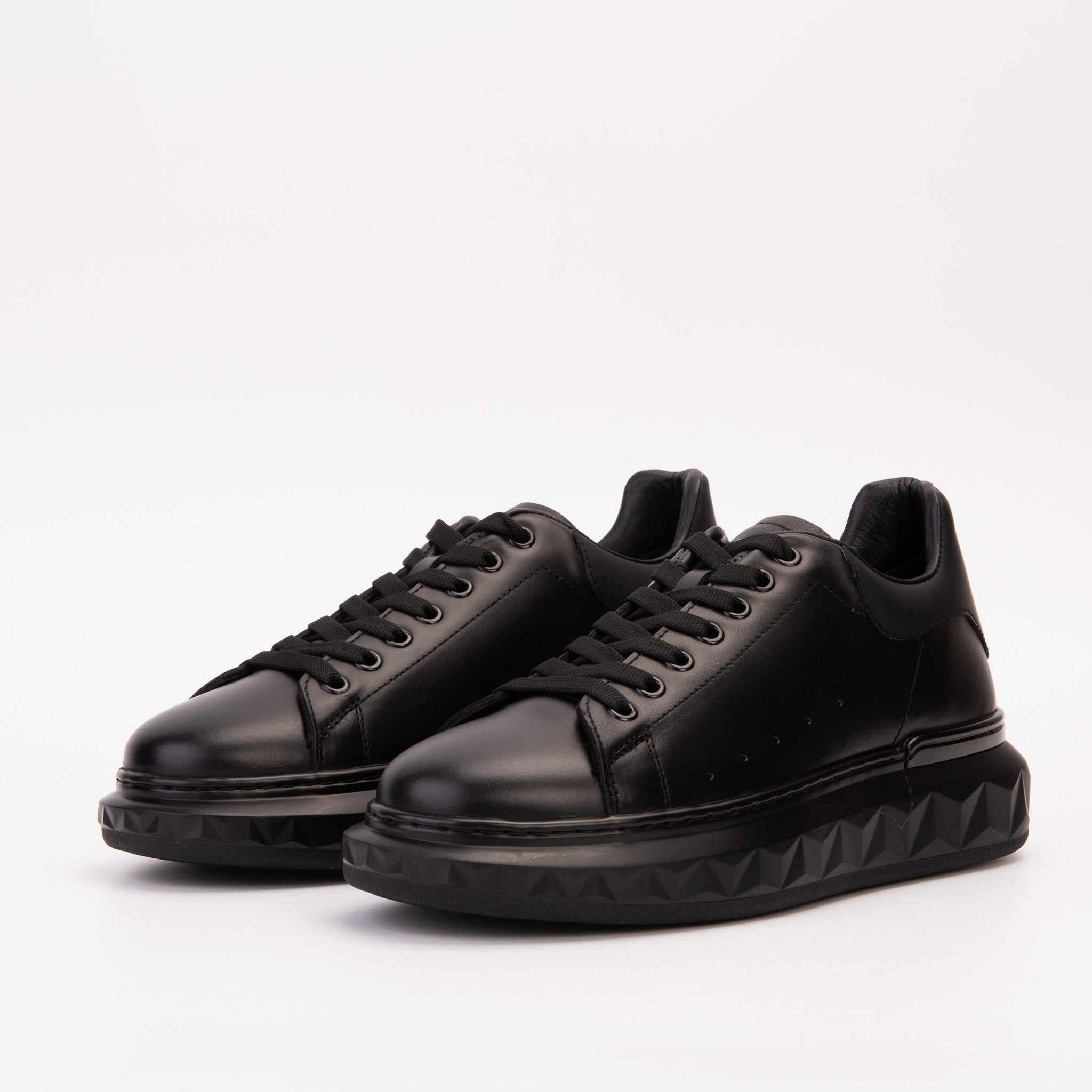 The Linq Black Leather Sneaker - Vinci Leather