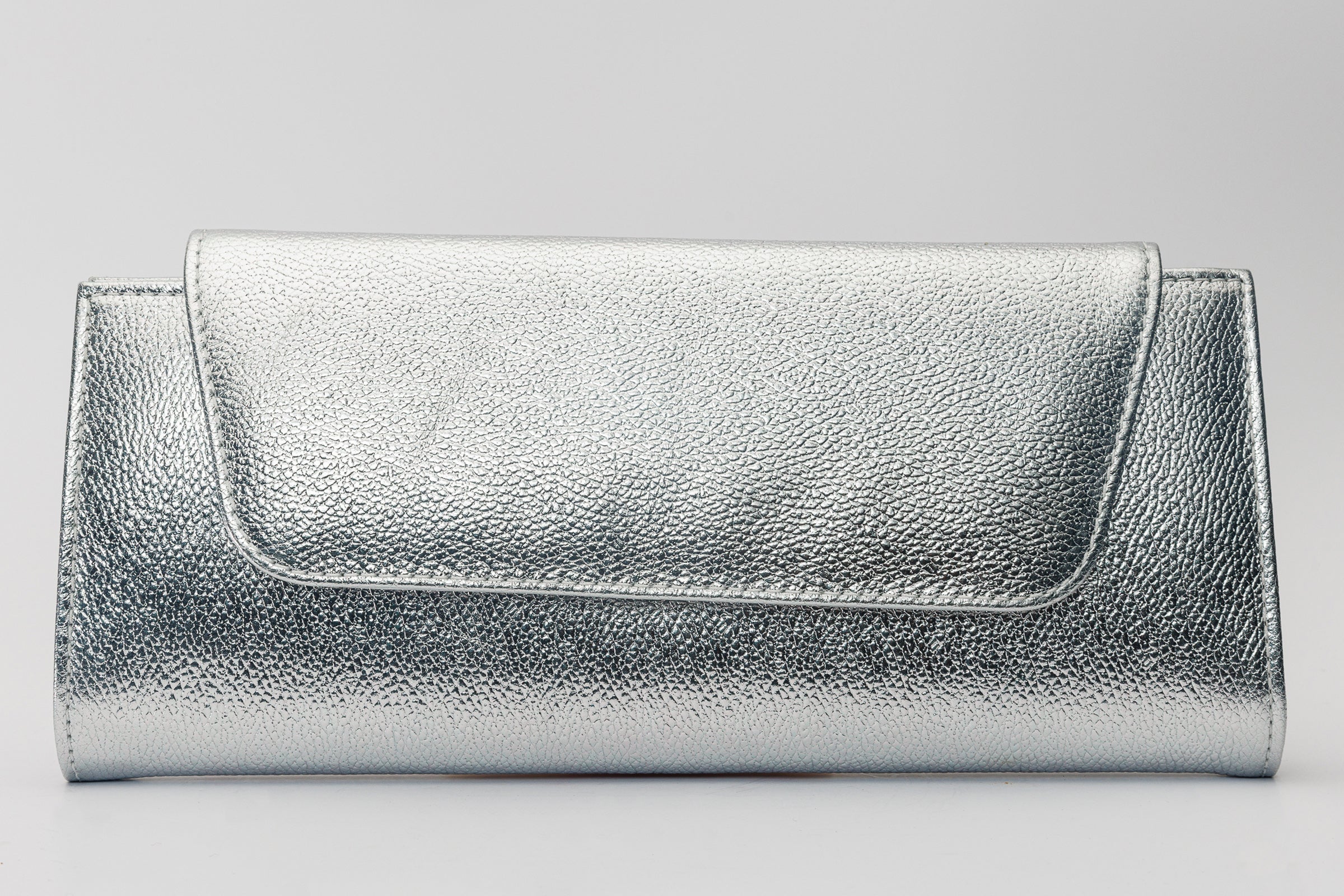 The Ege Silver Leather Clutch - Vinci Leather
