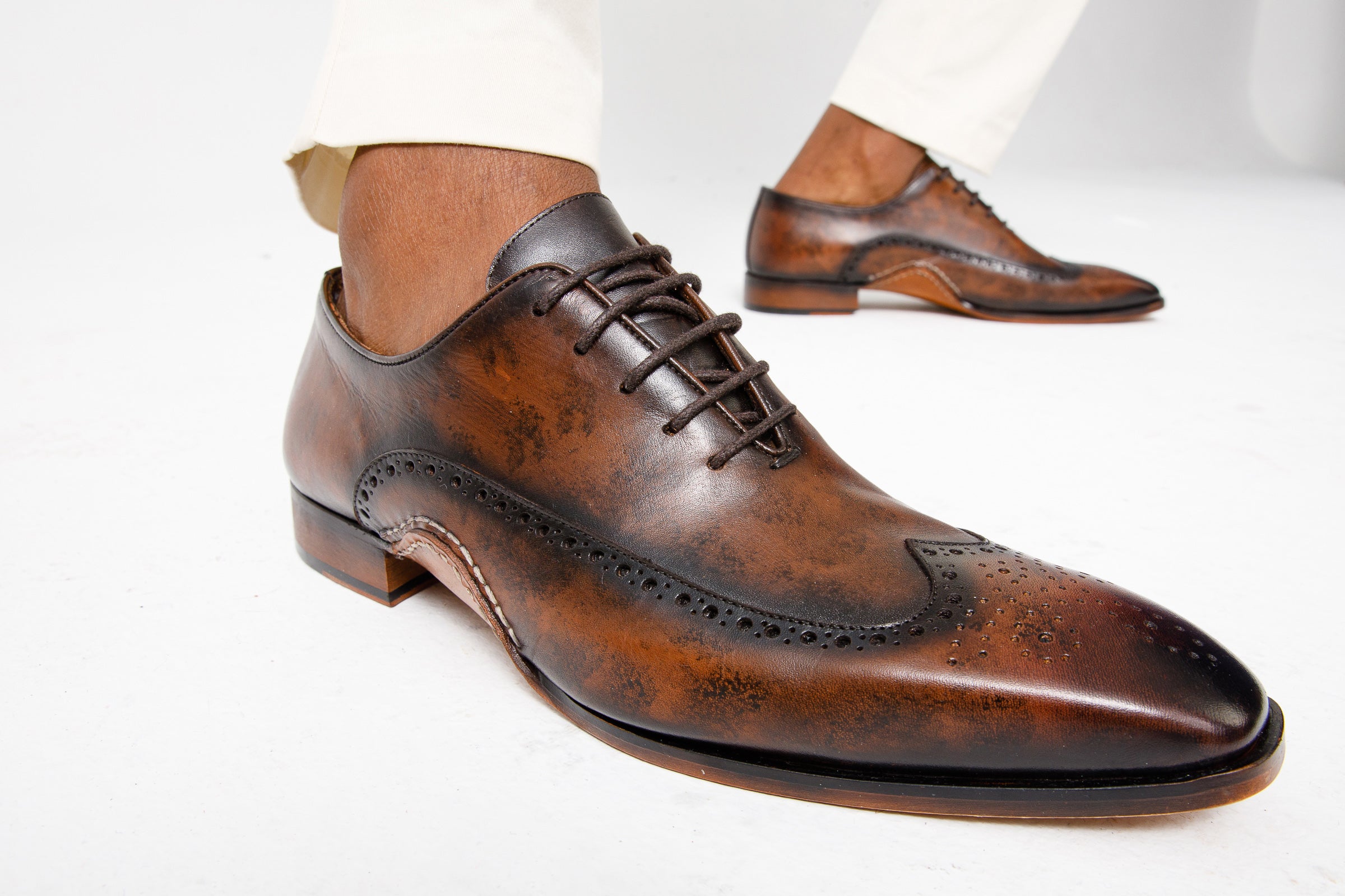 The Royal Hand Craft Brown Wingtip Oxford Shoe - Vinci Leather