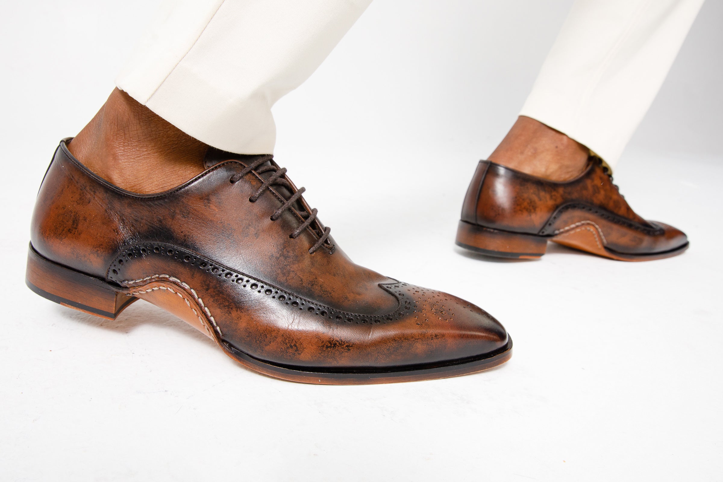 The Royal Hand Craft Brown Wingtip Oxford Shoe - Vinci Leather