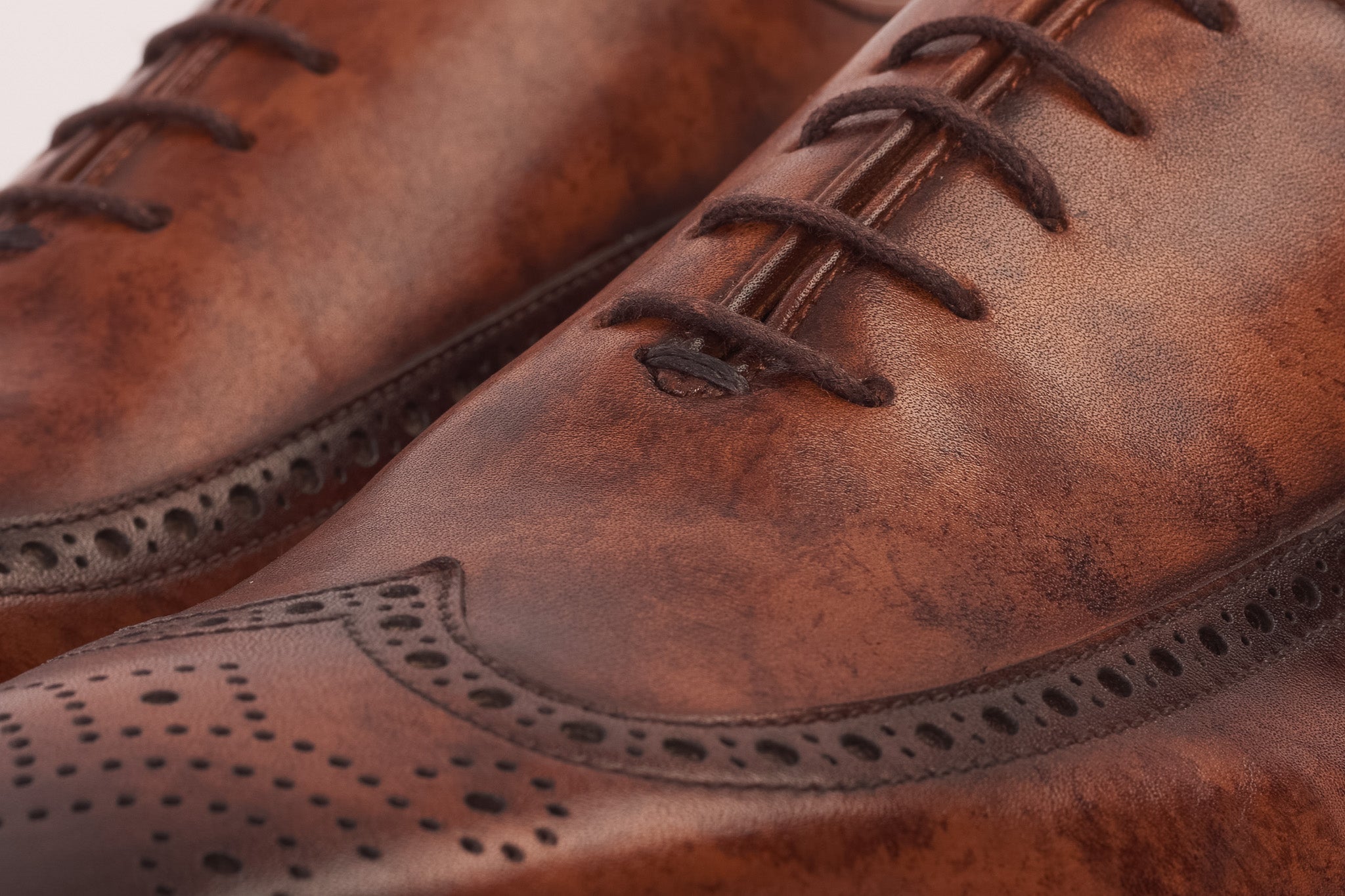 The Royal Hand Craft Brown Wingtip Oxford Shoe - Vinci Leather