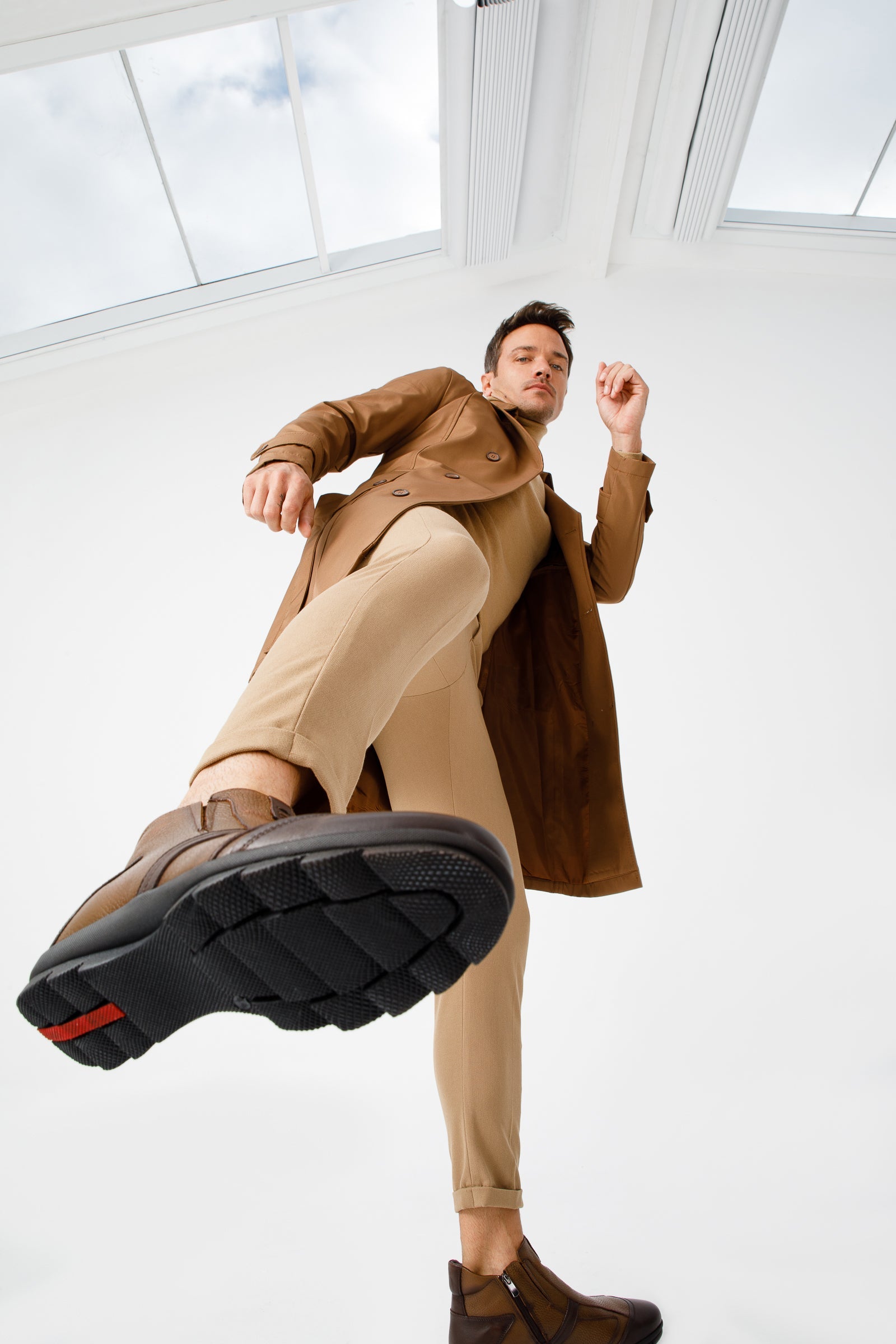 The Montreal Brown Leather Casual Zip-Up Ankle Boot - Vinci Leather