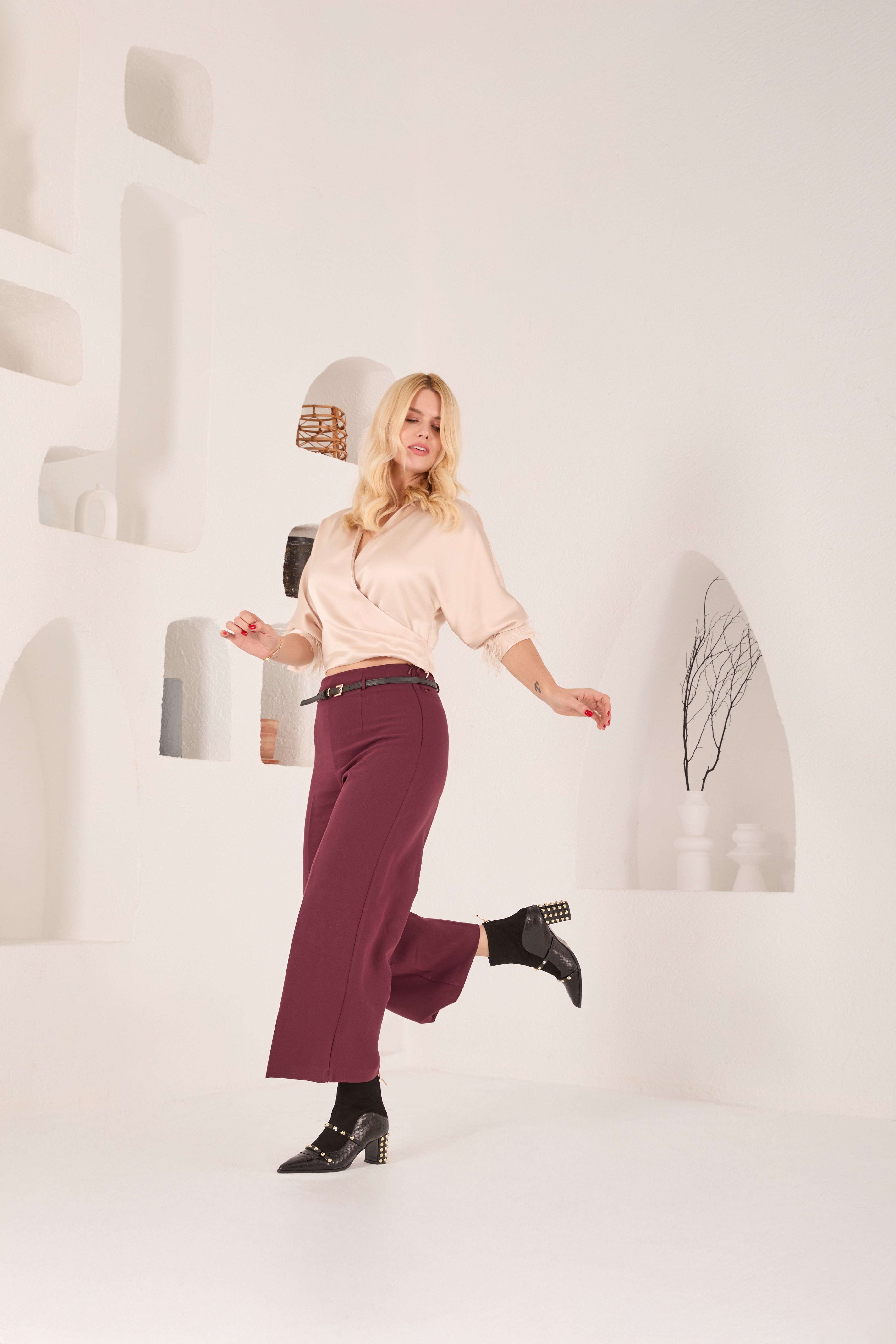 The  Valentina Leather Block Heel Boot - Vinci Leather