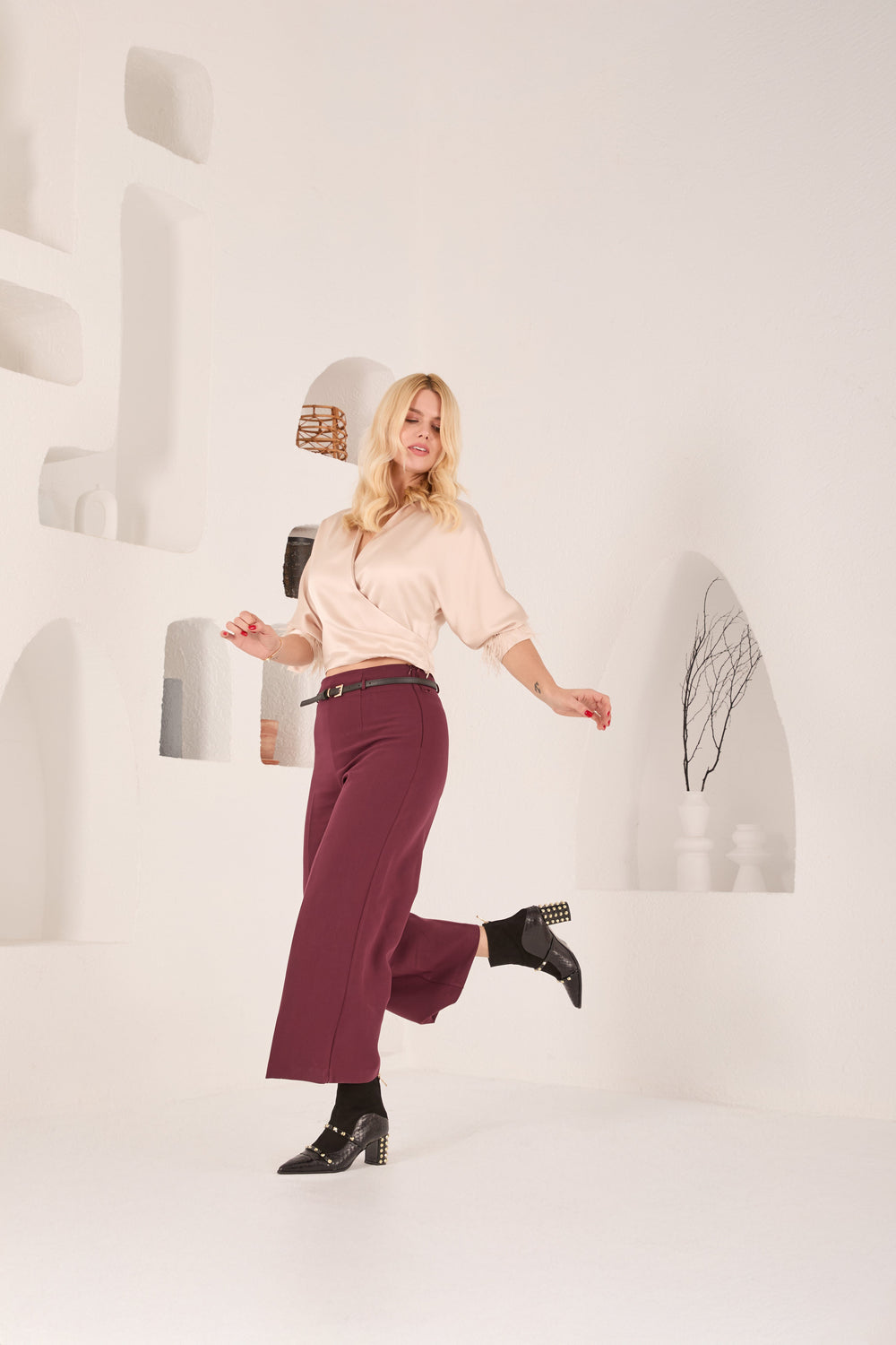 The  Valentina Leather Block Heel Boot - Vinci Leather