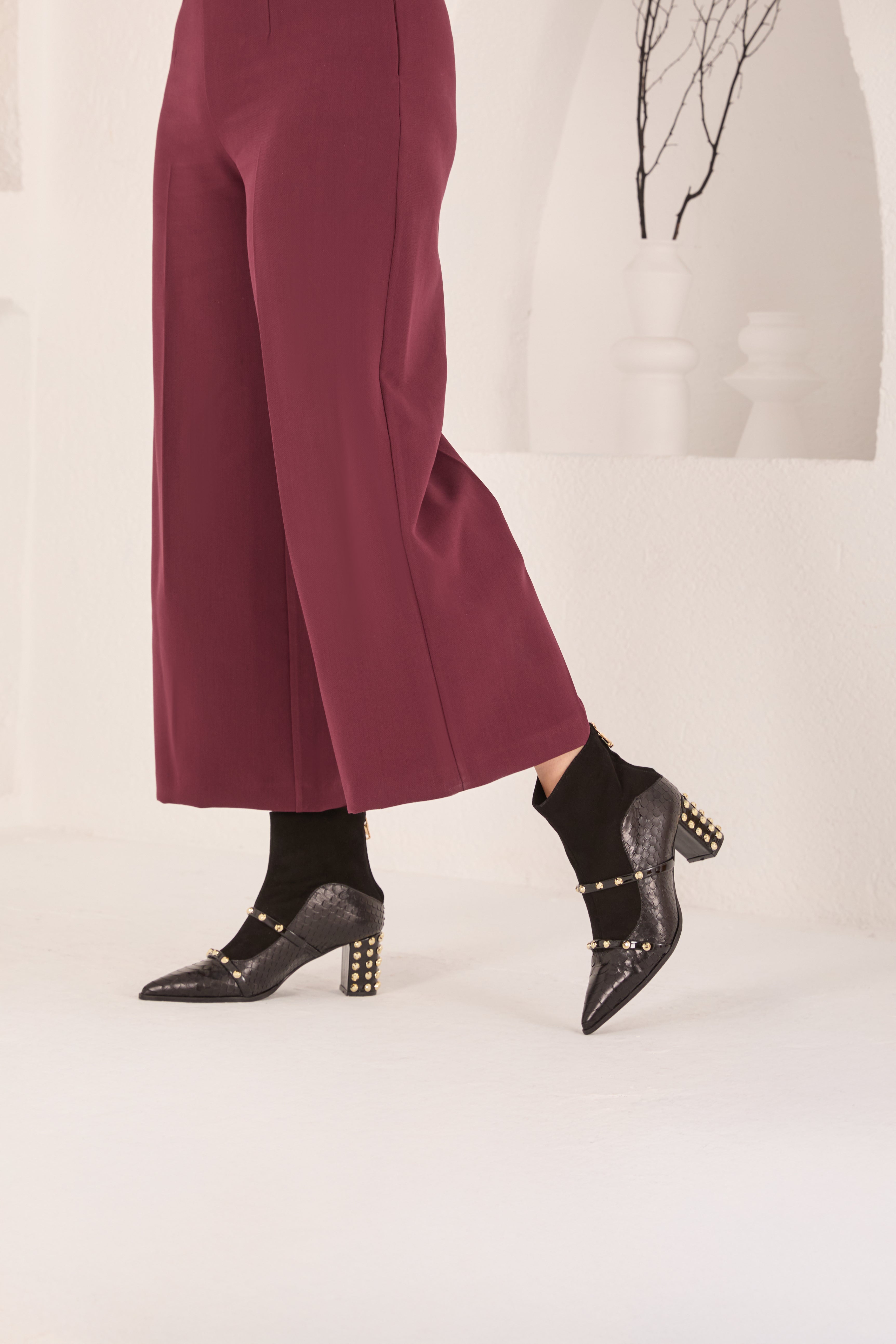 The  Valentina Leather Block Heel Boot - Vinci Leather