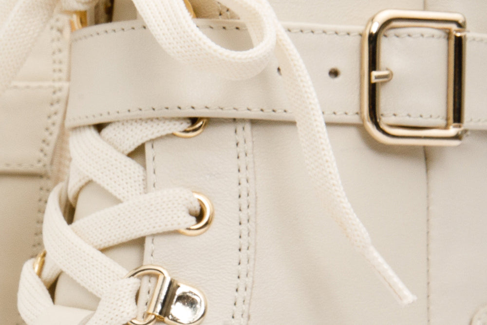 The Belgrano Cream Leather Lace-Up Ankle Boot With a Side Zipper - Vinci Leather