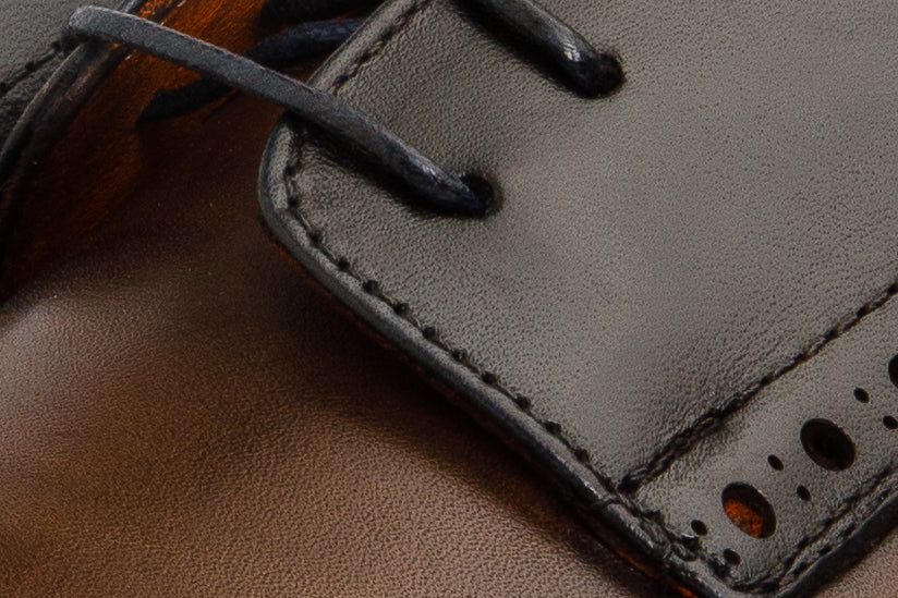 The Neiva Navy\/Brown Wingtip Semi Brogue Derby  Shoe - Vinci Leather