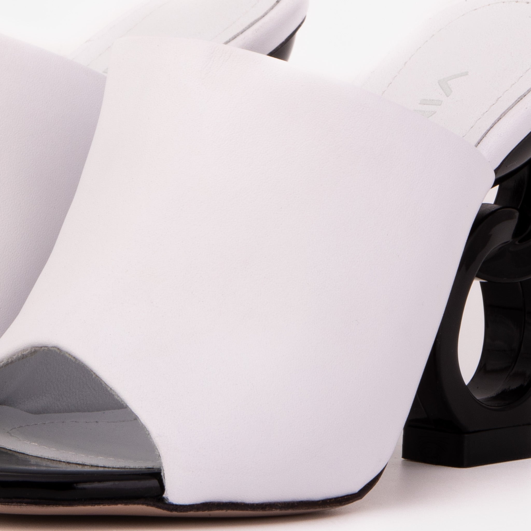 The Cymmer White Leather Sandal - Vinci Leather