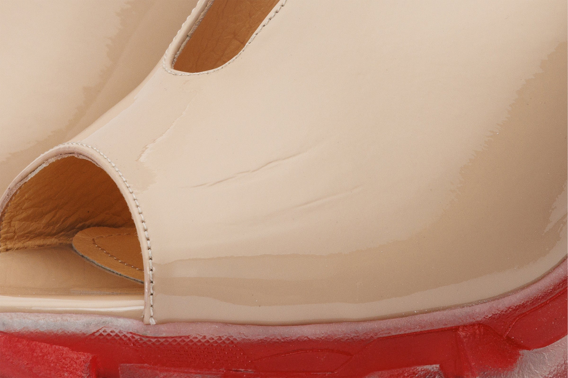 The Caratal Cream Patent Leather Sandal - Vinci Leather