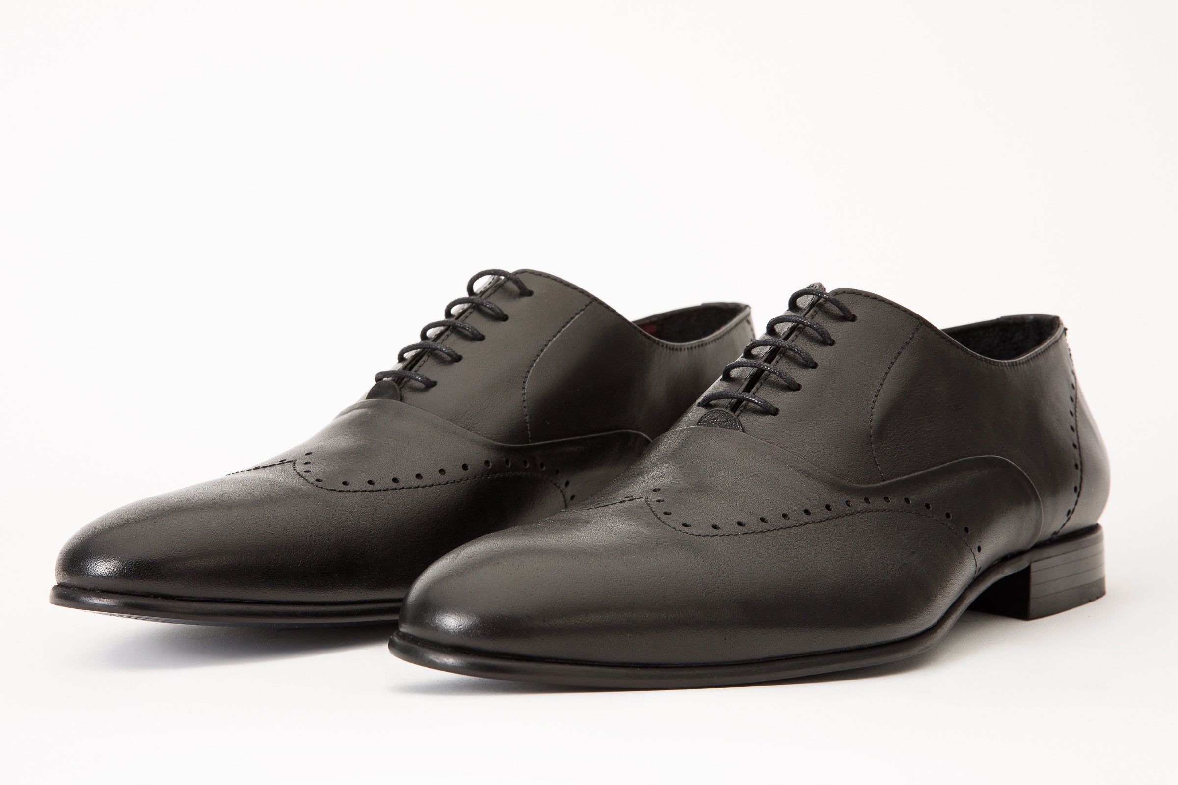 The Roma Black Leather Wingtip Oxford Shoe - Vinci Leather