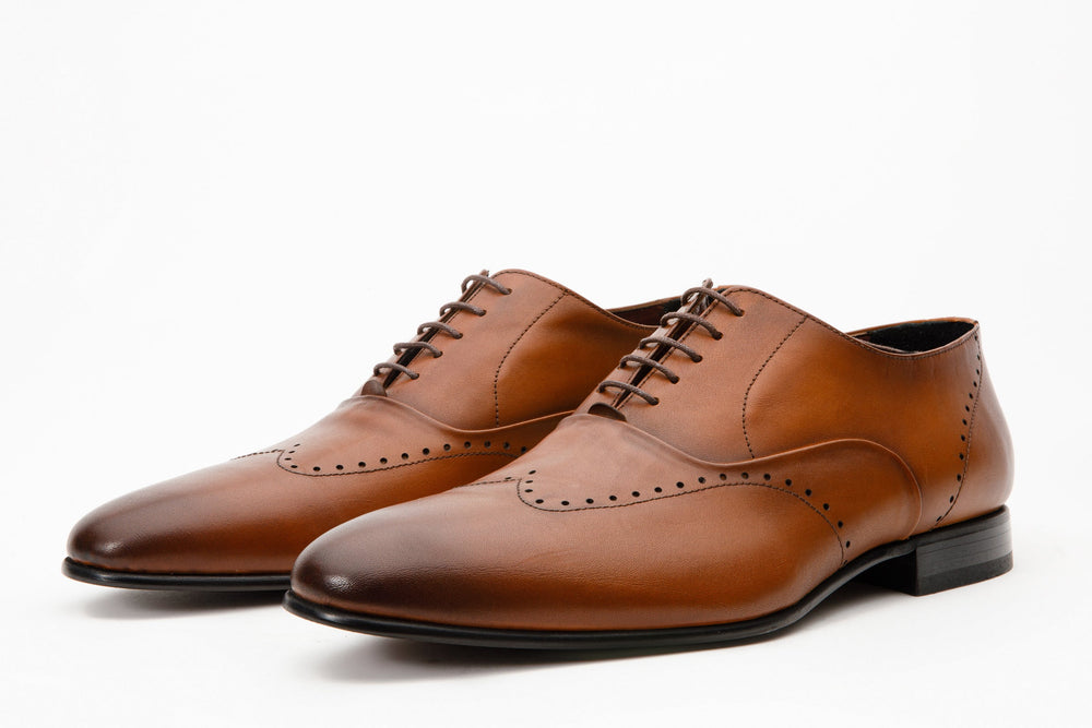 The Roma Tan Leather Wingtip Oxford Shoe - Vinci Leather